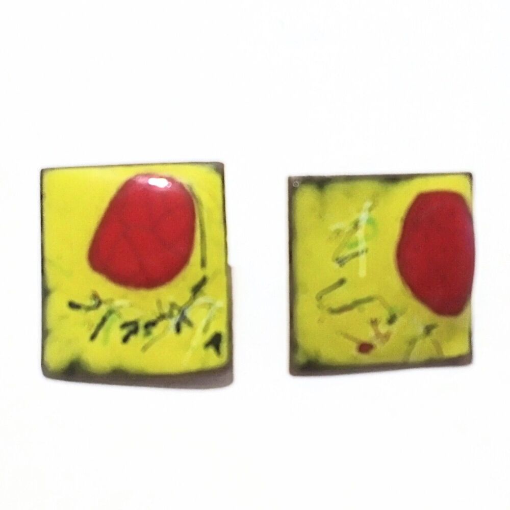 Vintage MCM Yellow Red Enamel on Copper Screw Back Earrings - Picture 3 of 7